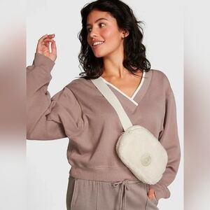Victoria's Secret PINK Sherpa Belt Bag/Fanny Pack *NWT*